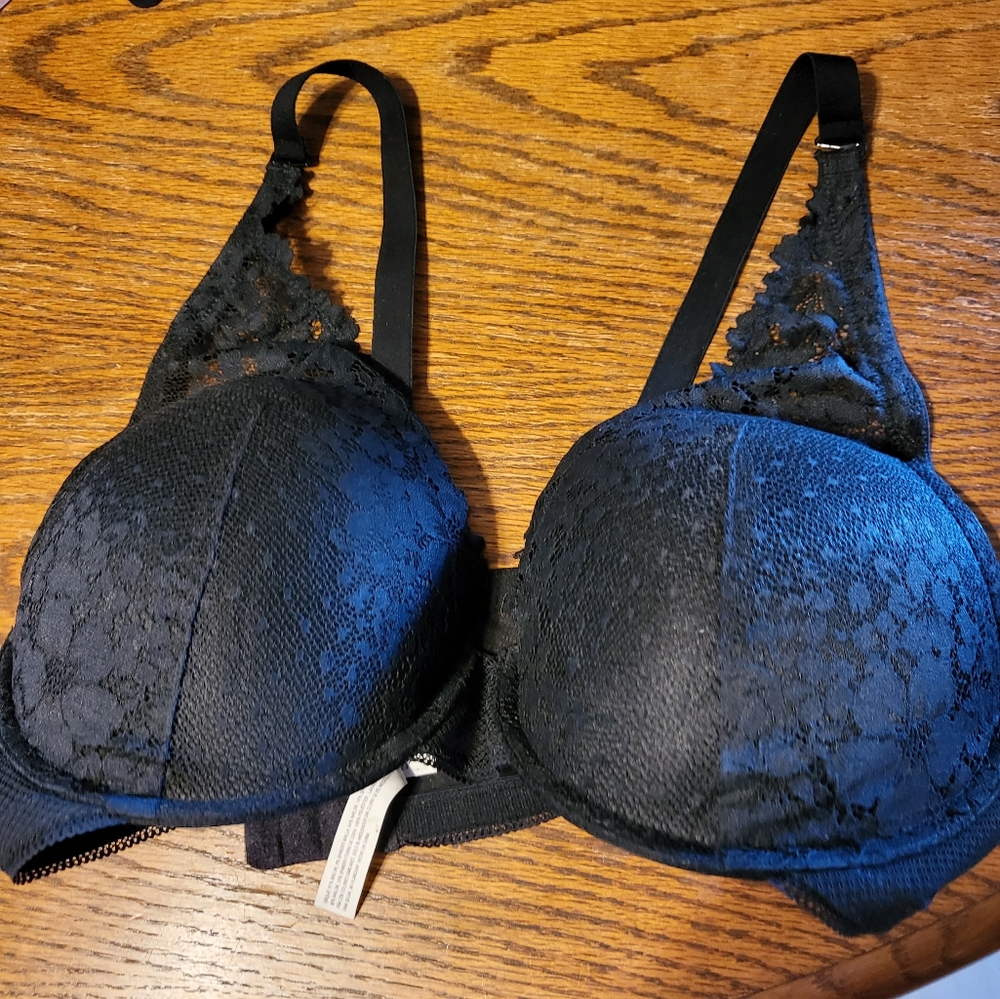 Black underwire bra 40D